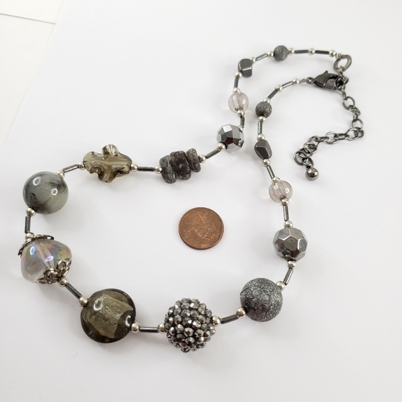 Art glass necklace with colors in grey, silver and metallic silver - Picture 6 of 16